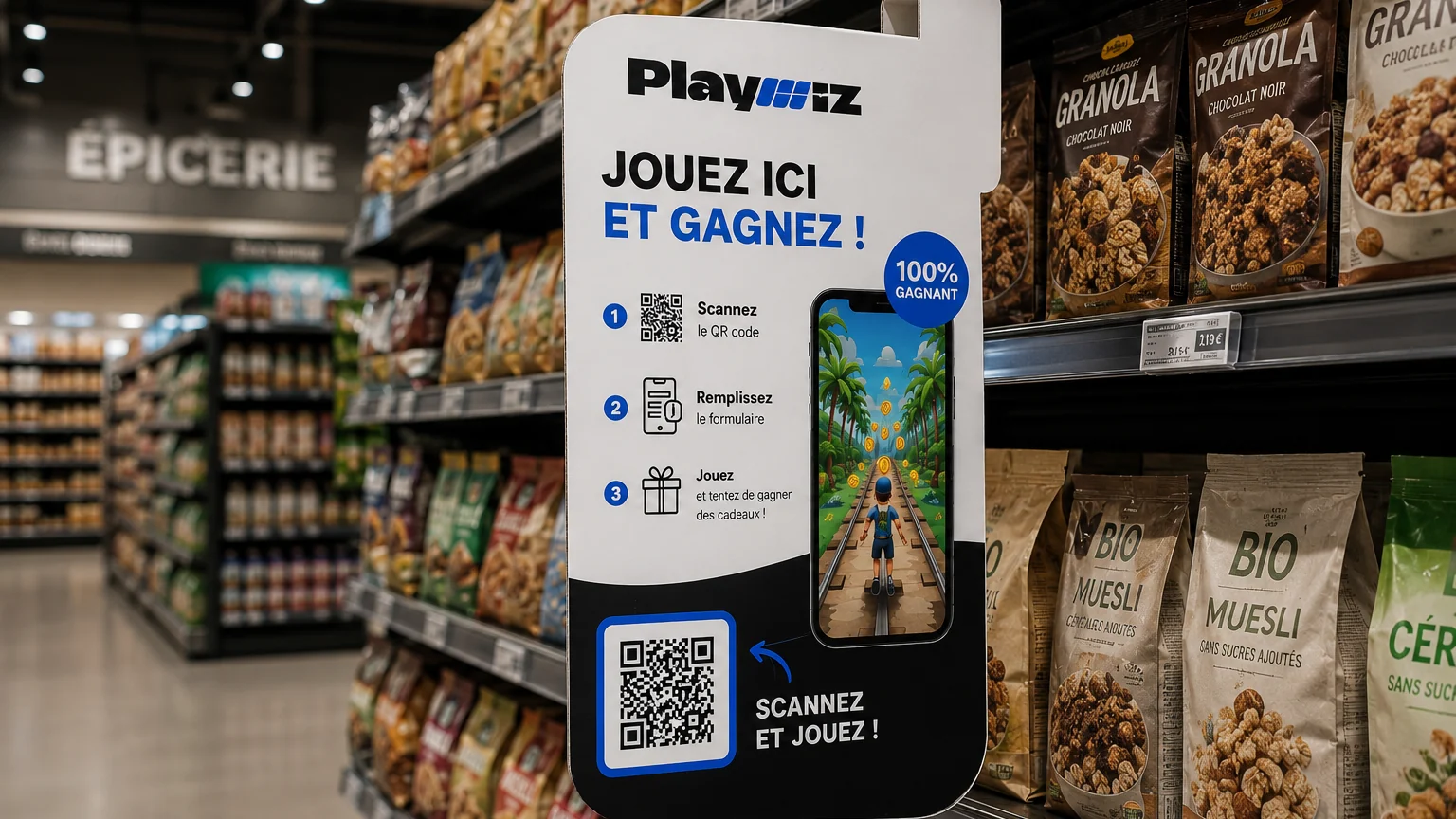 Une borne cartonnée Playwiz dressée en bout de rayon